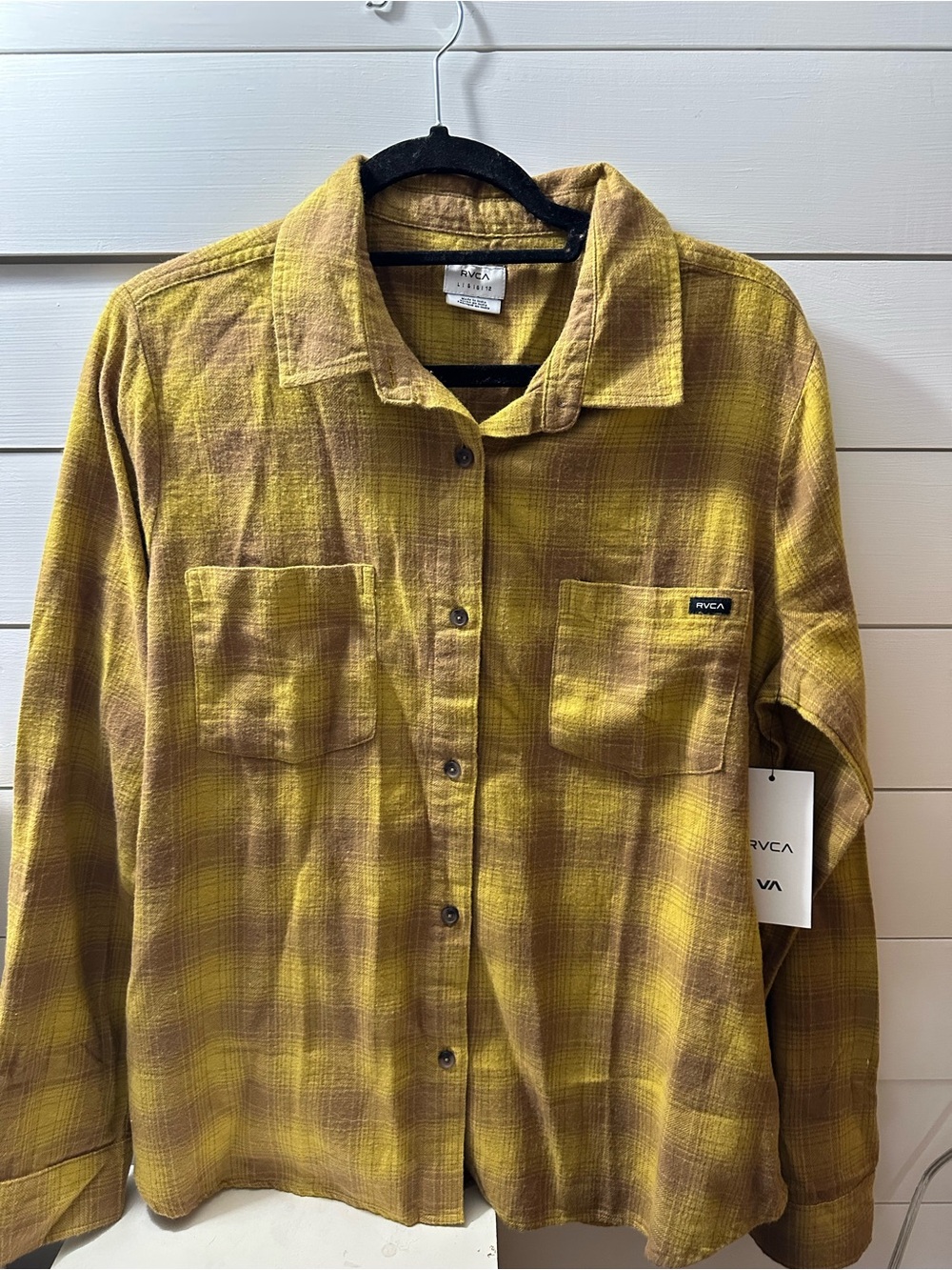 RVCA Women’s NWT Yellow Plaid Button-Up Shirt